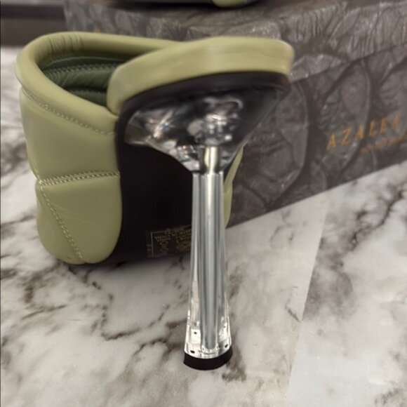 Azalea Wang Posh Khaki Hit the City Sandles Sz 7.5- Viral New Heels retails 109$ - Picture 8 of 16